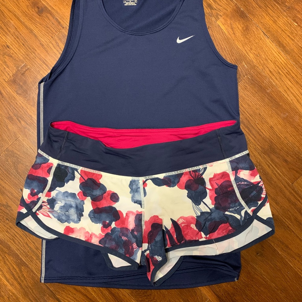 Lululemon / Nike outfit